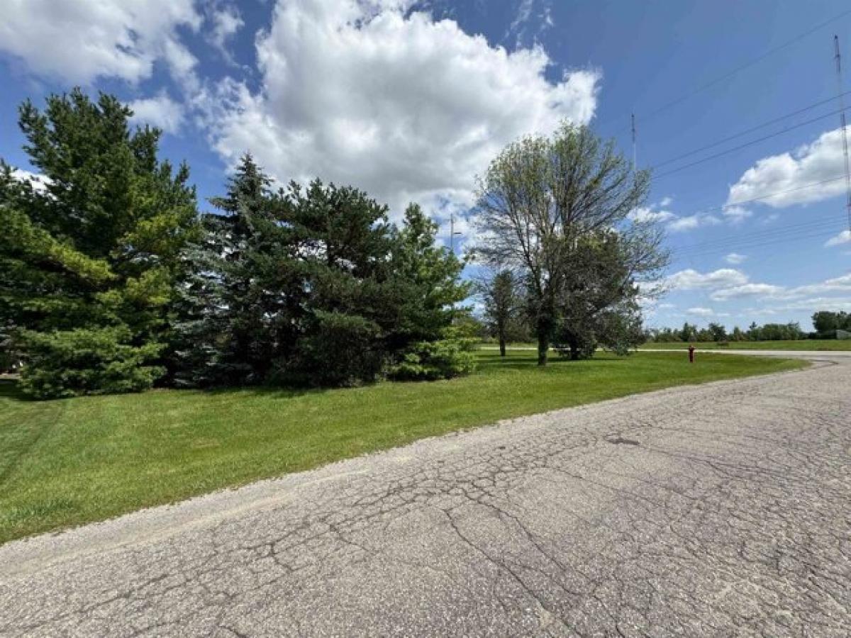 Picture of Residential Land For Sale in Appleton, Wisconsin, United States