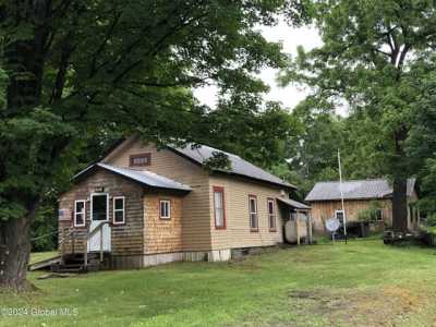 Home For Sale in Moriah, New York