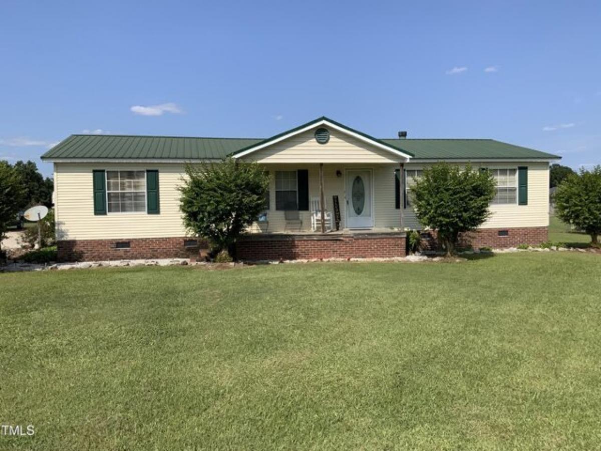 Picture of Home For Sale in Dunn, North Carolina, United States