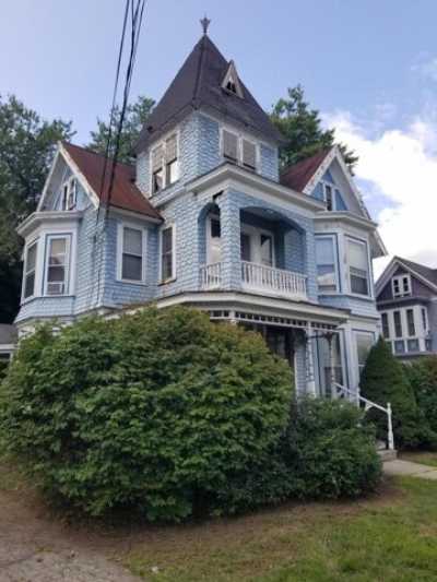 Home For Sale in Sanford, Maine