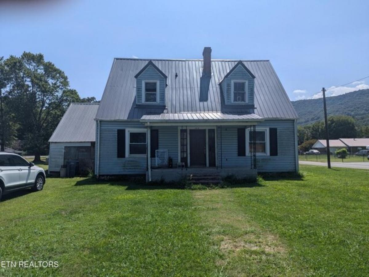 Picture of Home For Sale in Middlesboro, Kentucky, United States