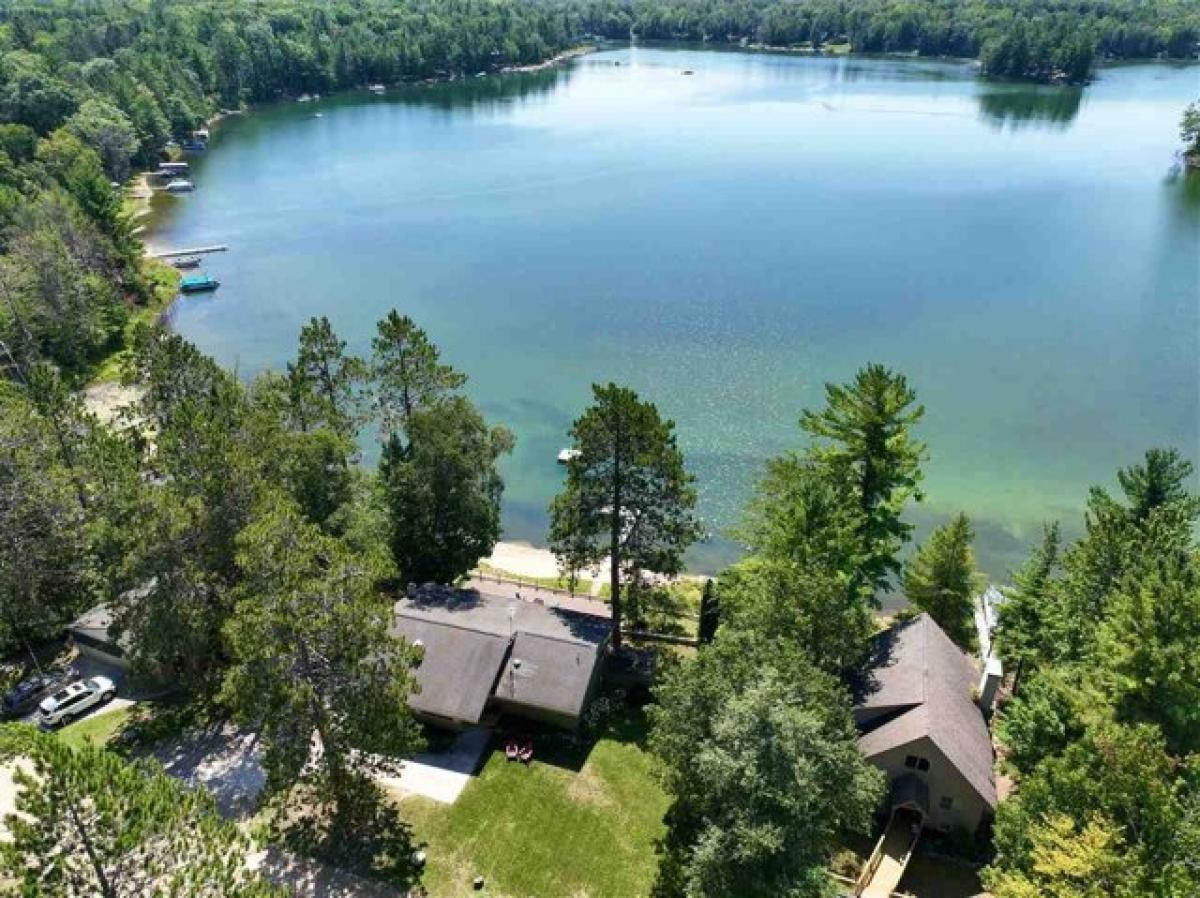 Picture of Home For Sale in Gaylord, Michigan, United States