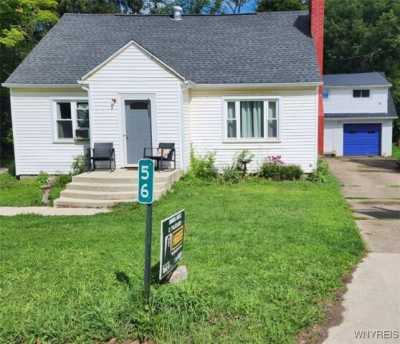 Home For Sale in Holland, New York