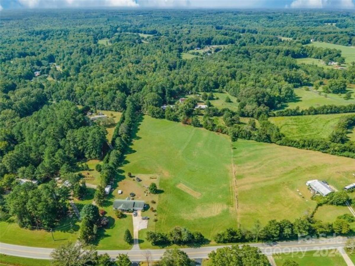 Picture of Residential Land For Sale in York, South Carolina, United States