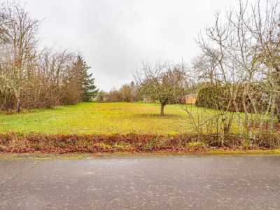 Residential Land For Sale in Lebanon, Oregon