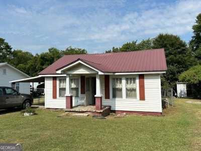 Home For Sale in Summerville, Georgia