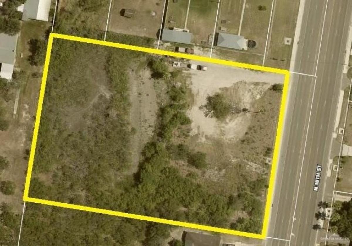 Picture of Residential Land For Sale in Edinburg, Texas, United States