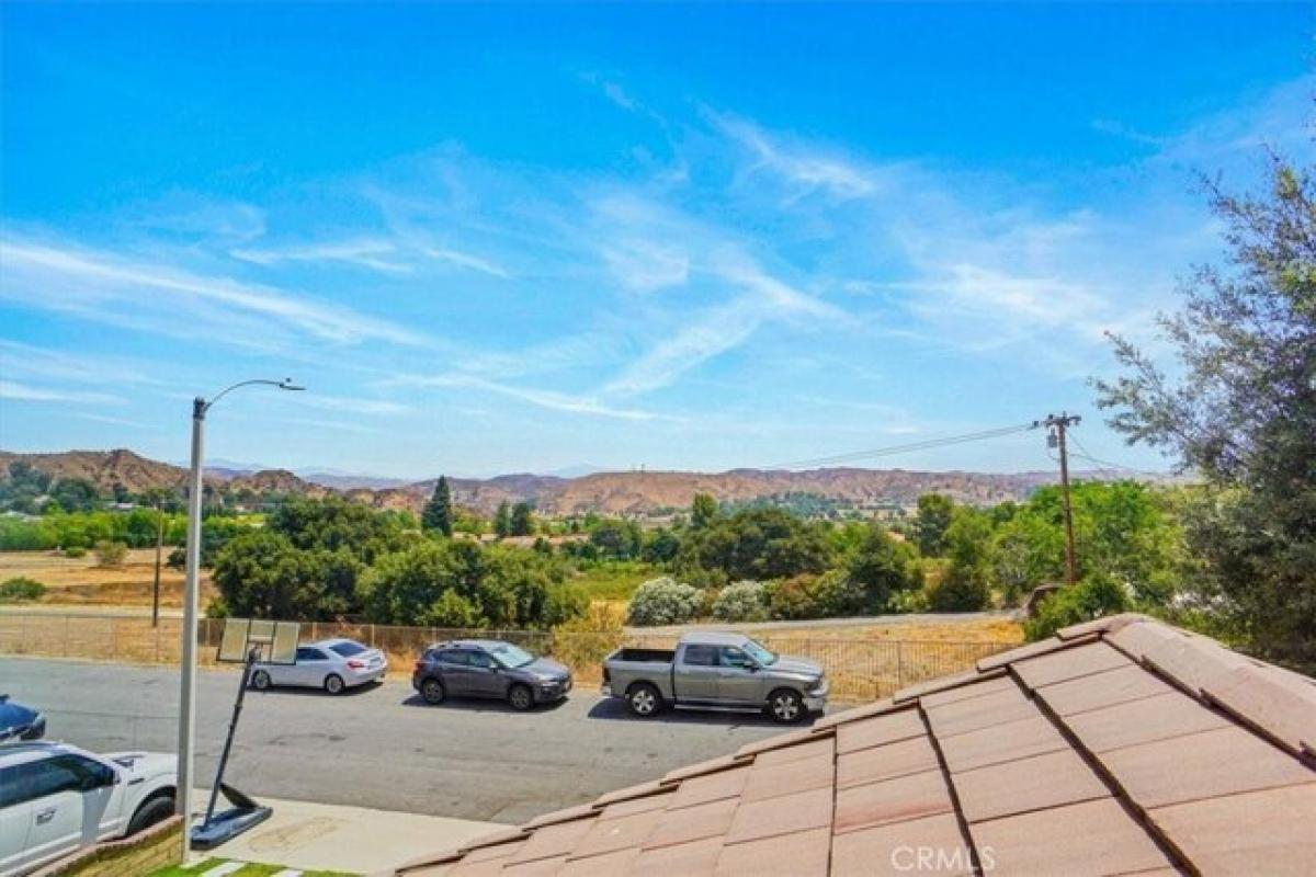 Picture of Home For Sale in Castaic, California, United States