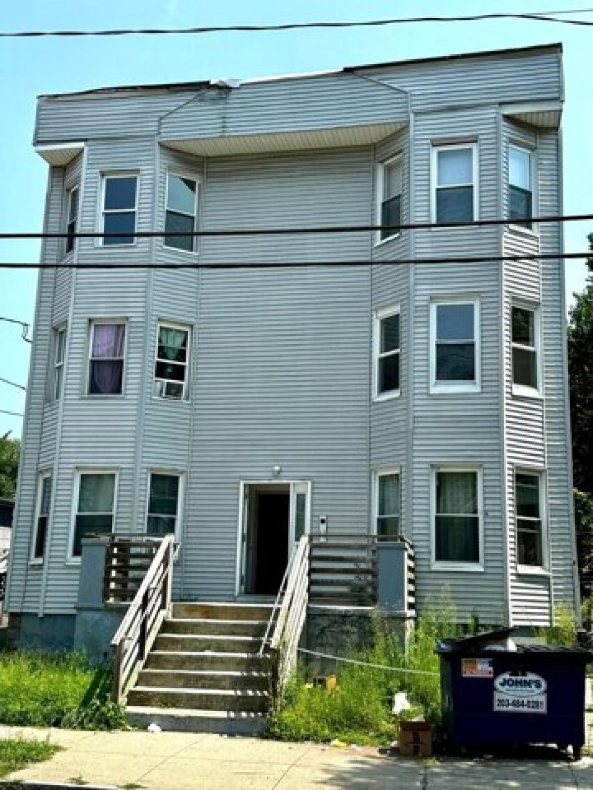 Picture of Home For Sale in New Haven, Connecticut, United States