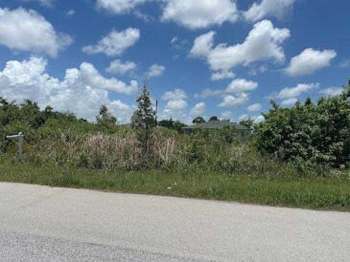 Picture of Residential Land For Sale in Port Saint Lucie, Florida, United States