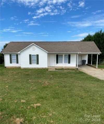 Home For Rent in Lincolnton, North Carolina