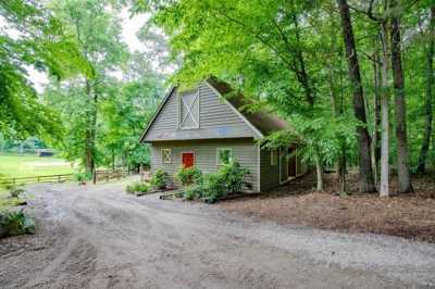 Home For Sale in Maidens, Virginia