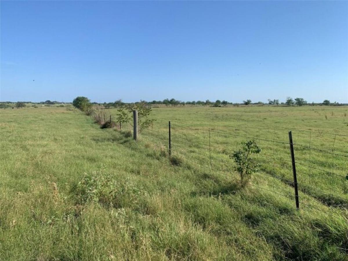 Picture of Residential Land For Sale in Fairfield, Texas, United States