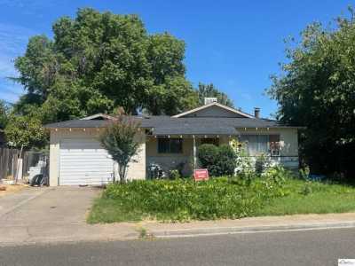 Home For Sale in Red Bluff, California