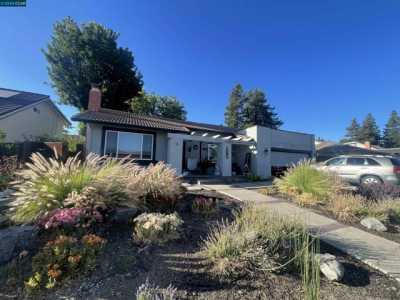 Home For Sale in San Ramon, California