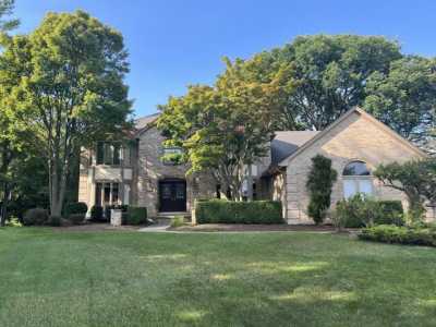 Home For Sale in Rochester Hills, Michigan