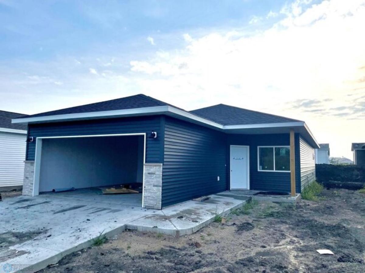 Picture of Home For Sale in Horace, North Dakota, United States