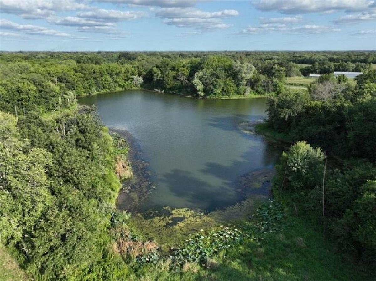 Picture of Residential Land For Sale in Shipman, Illinois, United States