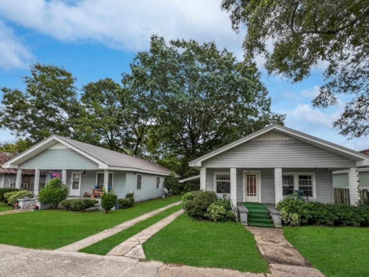 Picture of Home For Sale in Holly Hill, South Carolina, United States