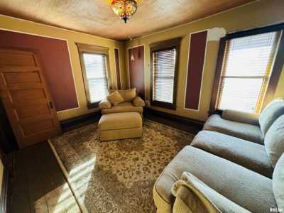 Home For Sale in Macomb, Illinois