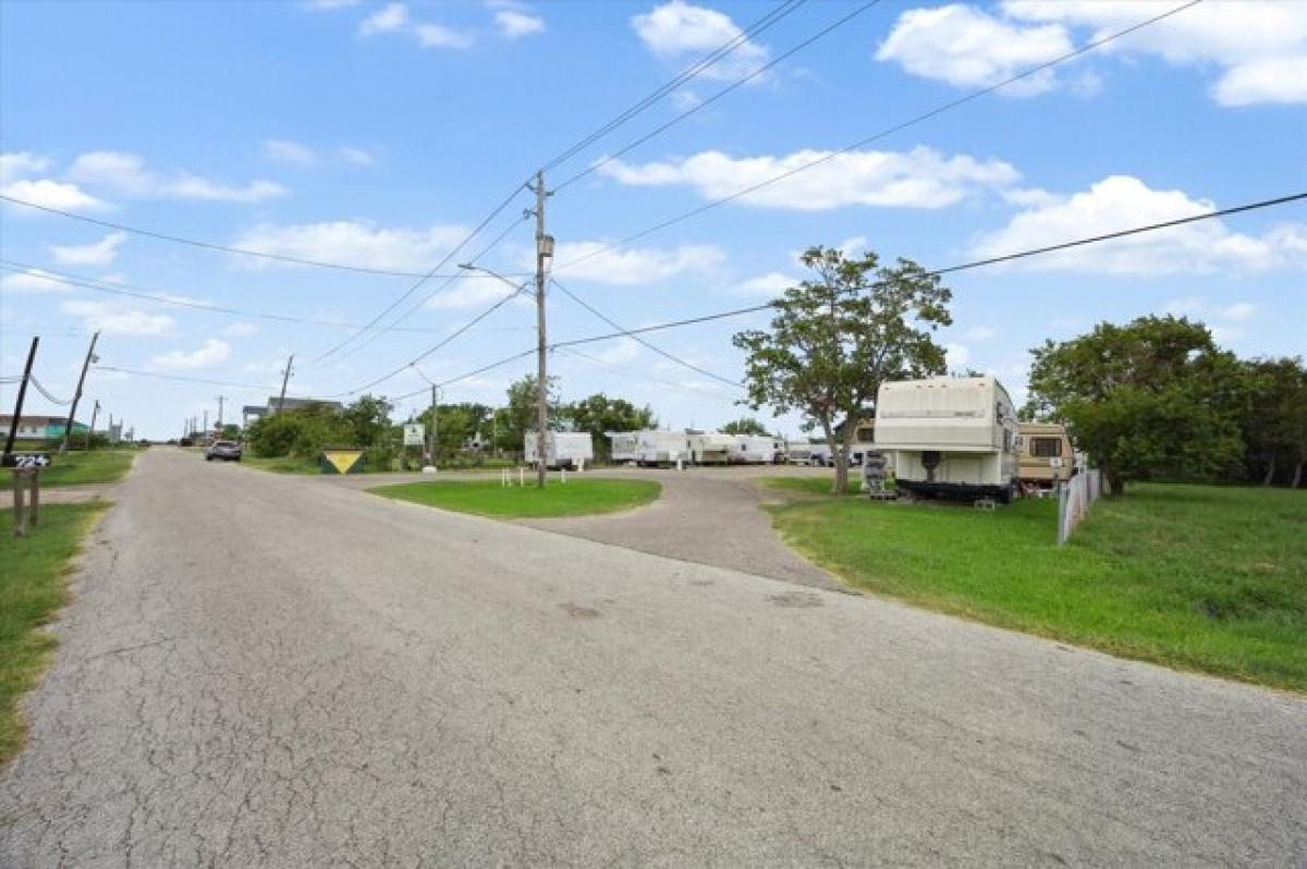 Picture of Home For Sale in San Leon, Texas, United States