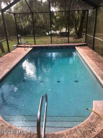 Home For Sale in Interlachen, Florida