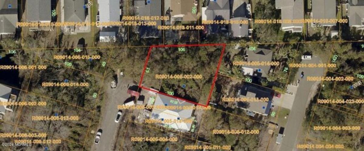 Picture of Residential Land For Sale in Carolina Beach, North Carolina, United States