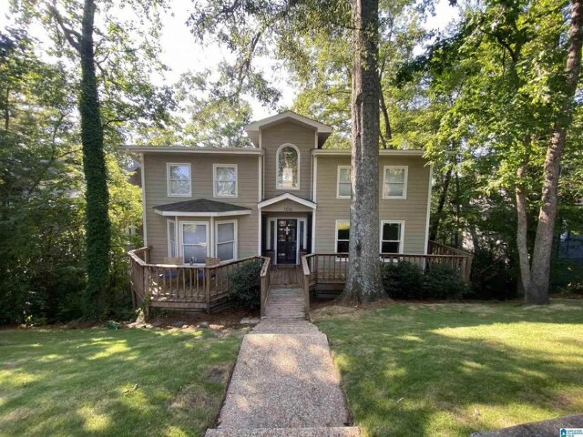 Picture of Home For Sale in Homewood, Alabama, United States