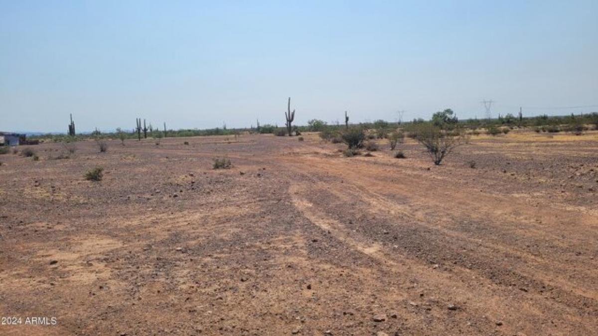 Picture of Residential Land For Sale in Wittmann, Arizona, United States