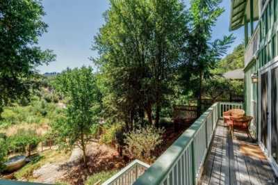 Home For Sale in Healdsburg, California