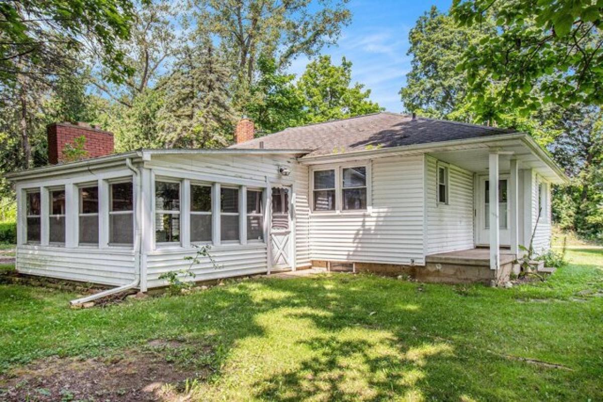 Picture of Home For Sale in Chelsea, Michigan, United States