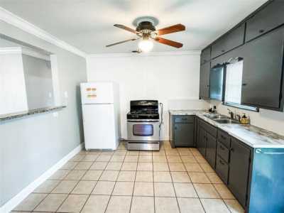 Home For Rent in Denison, Texas