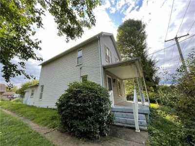 Home For Sale in Ellwood City, Pennsylvania