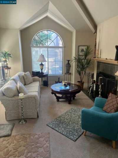 Home For Sale in San Ramon, California