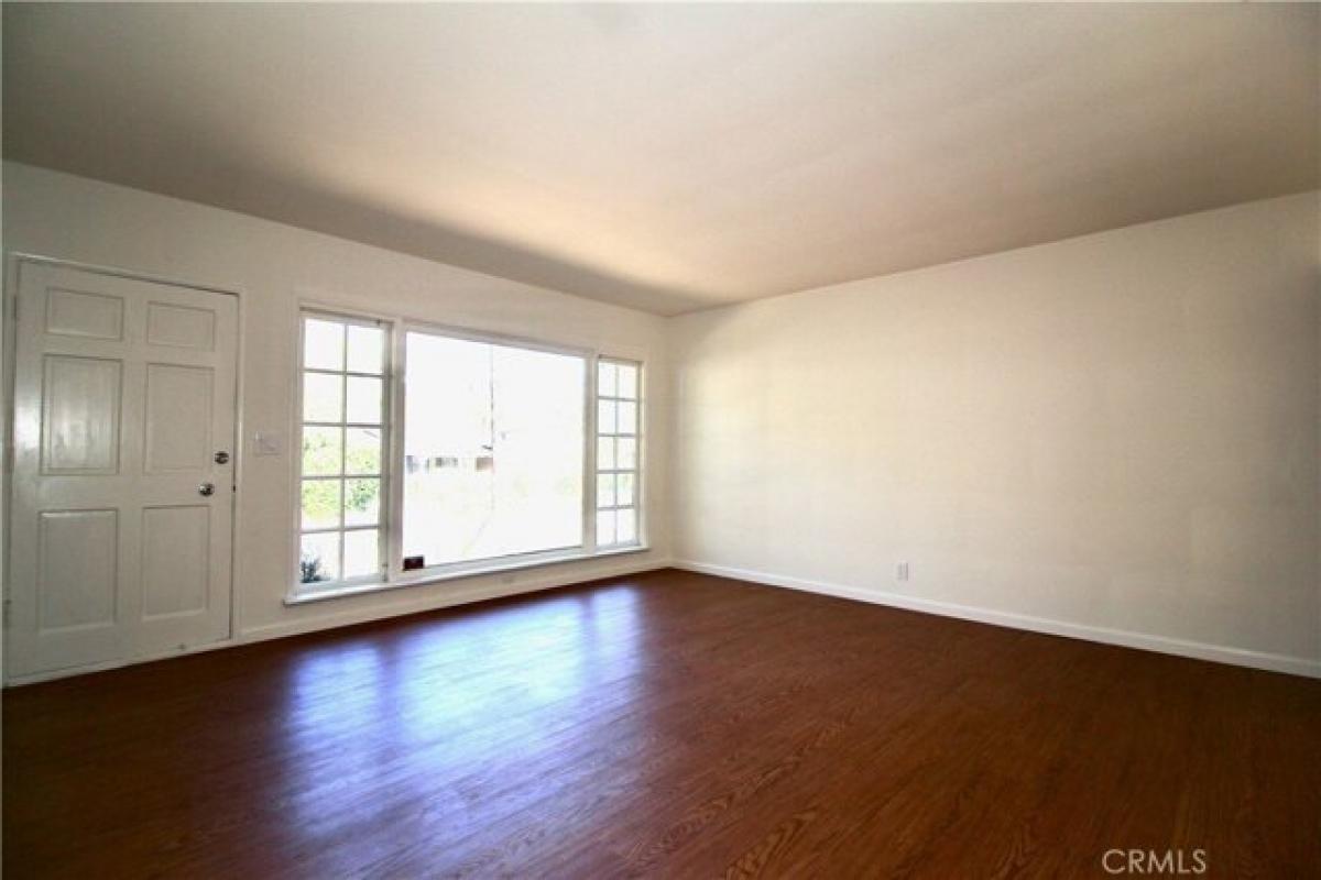 Picture of Home For Rent in Woodland Hills, California, United States