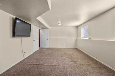 Home For Sale in Greenacres, Washington