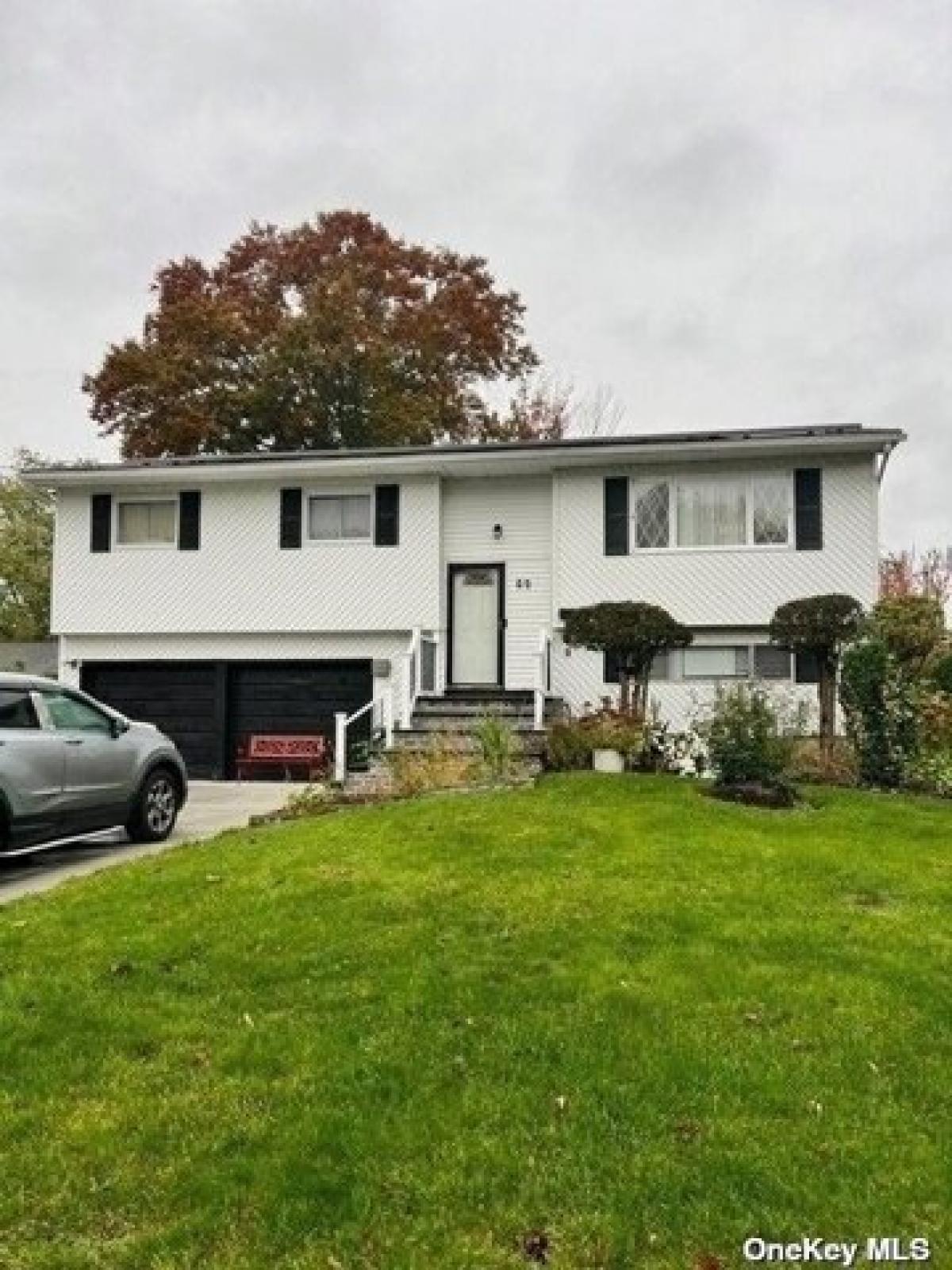 Picture of Home For Rent in Brentwood, New York, United States