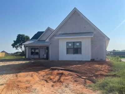 Home For Sale in Lindale, Texas