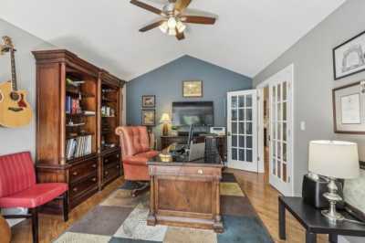 Home For Sale in Elk Grove Village, Illinois