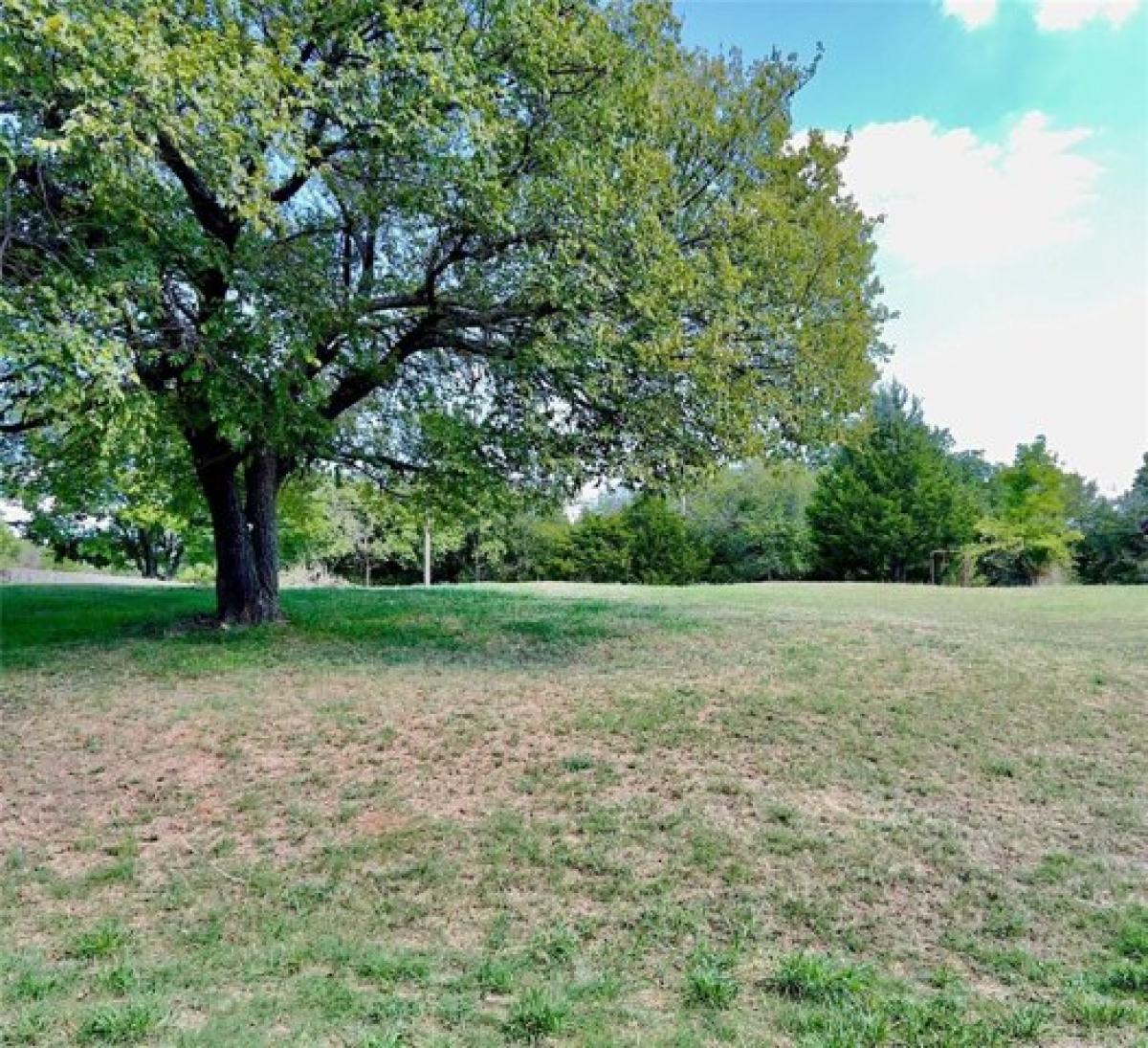 Picture of Residential Land For Sale in Sulphur, Oklahoma, United States