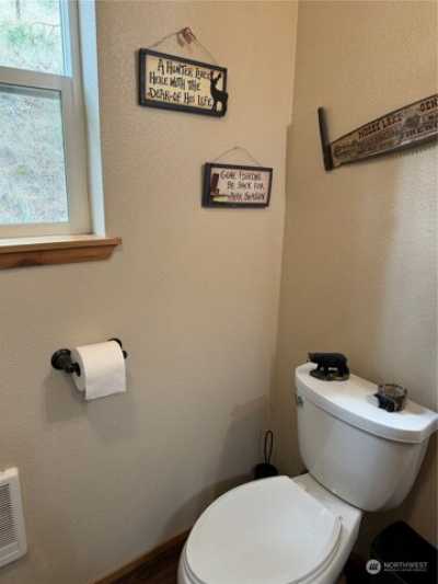 Home For Sale in Conconully, Washington