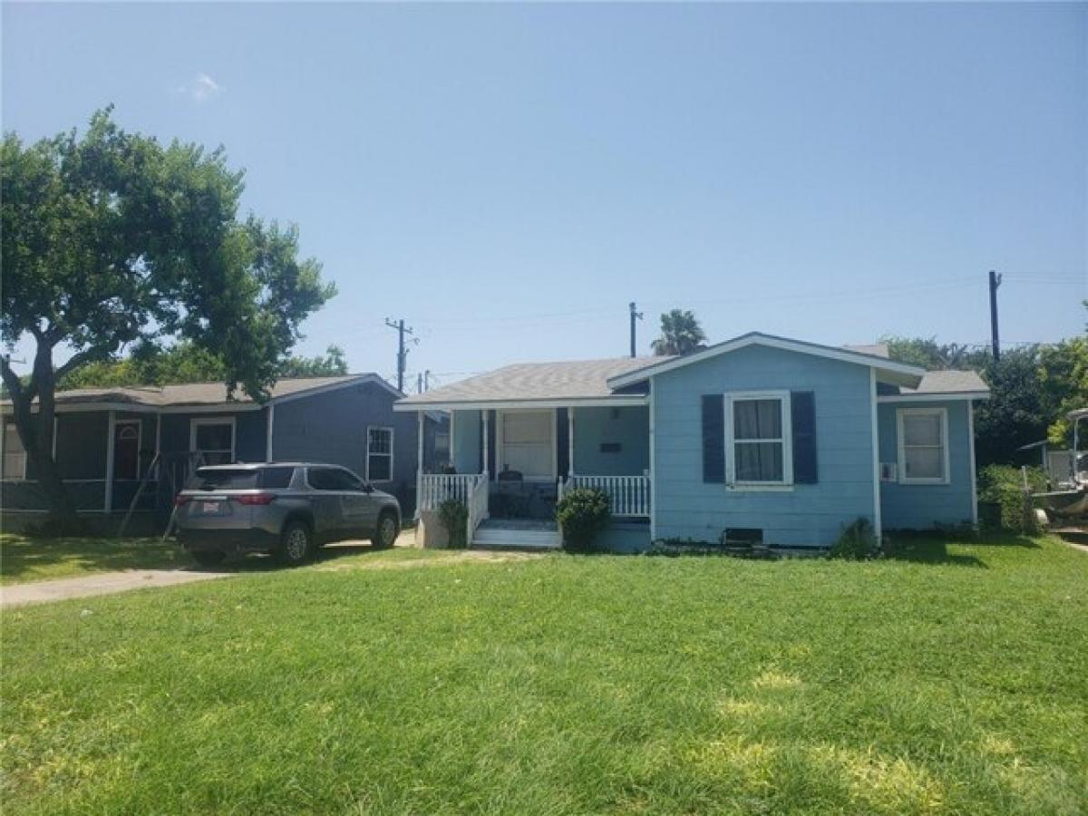 Picture of Home For Sale in Portland, Texas, United States