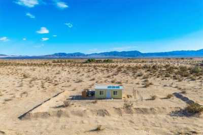 Home For Sale in Twentynine Palms, California