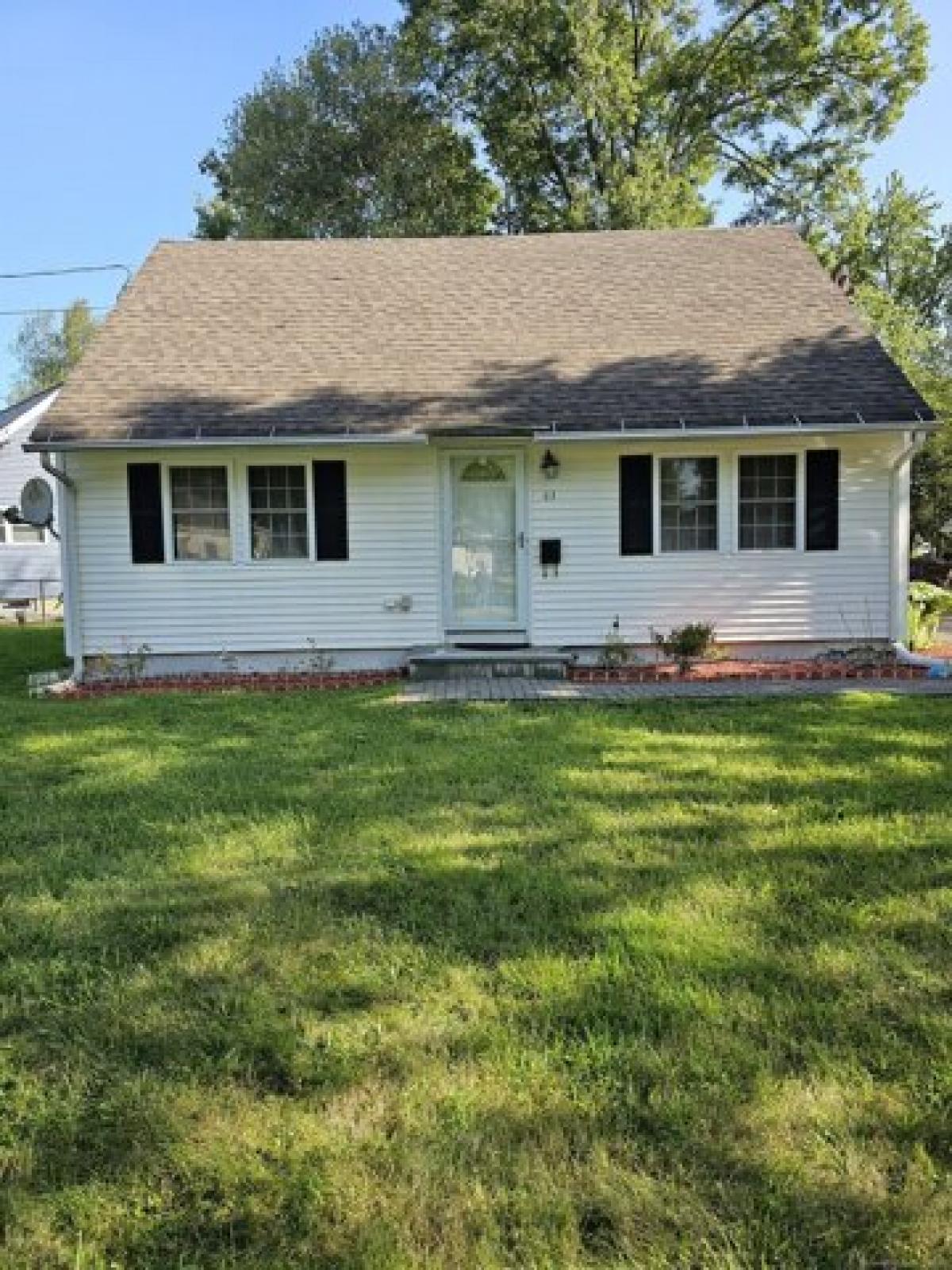 Picture of Home For Sale in New Britain, Connecticut, United States