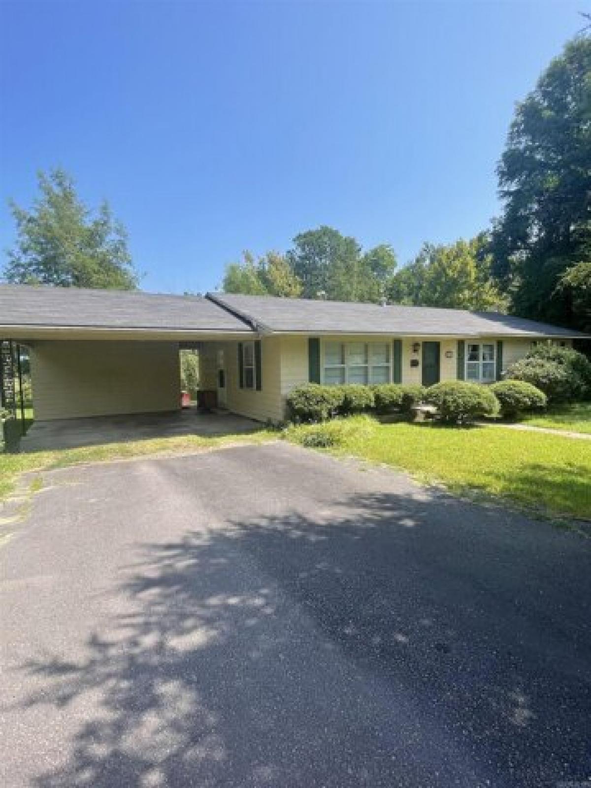 Picture of Home For Sale in Fordyce, Arkansas, United States