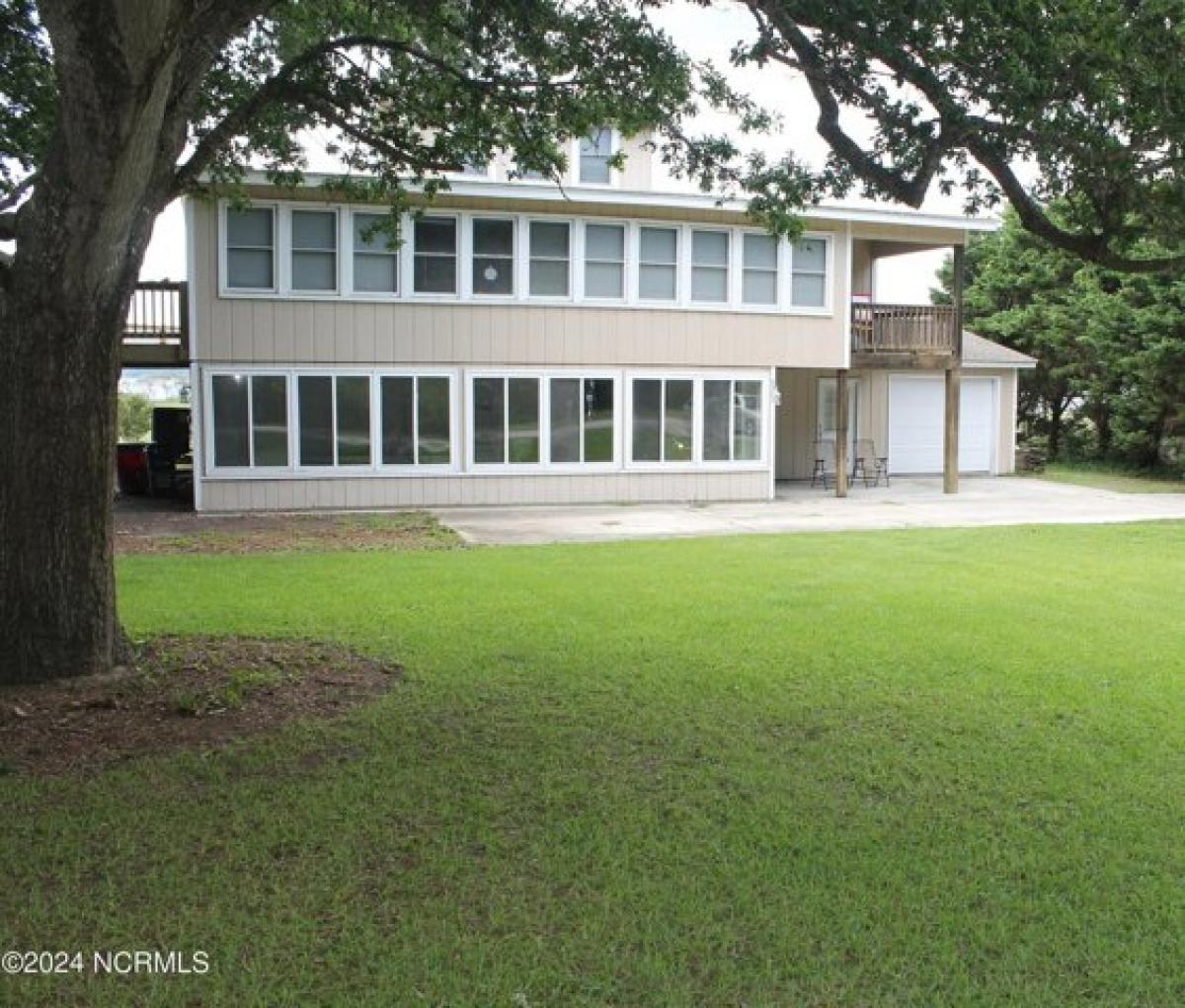 Picture of Home For Rent in Emerald Isle, North Carolina, United States