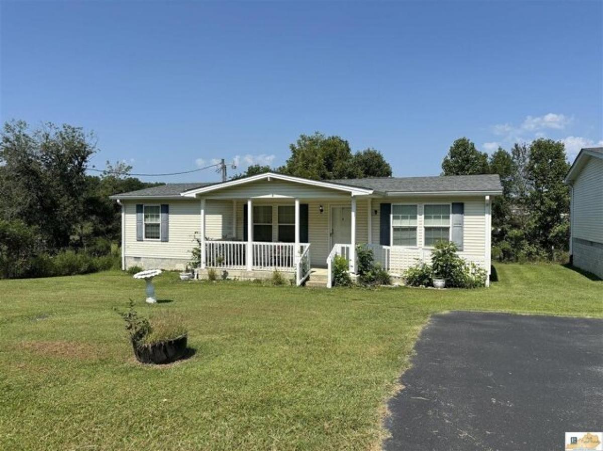 Picture of Home For Sale in Columbia, Kentucky, United States