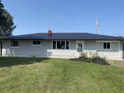 Home For Sale in Fredericktown, Ohio