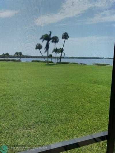 Home For Rent in Jensen Beach, Florida