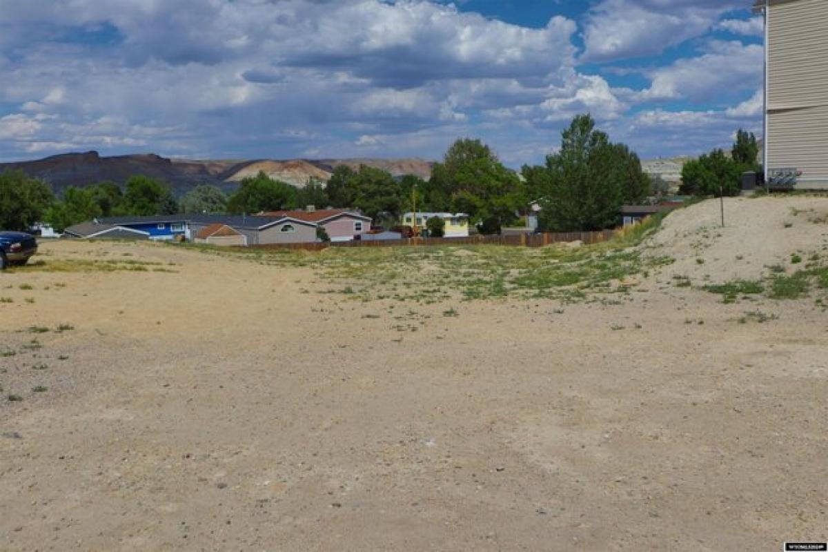 Picture of Residential Land For Sale in Green River, Wyoming, United States